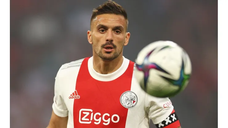 Dusan Tadic y la verdadera historia del yeso en su pene