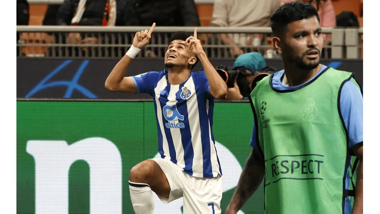 Tecatito Corona, sin minutos en Champions League