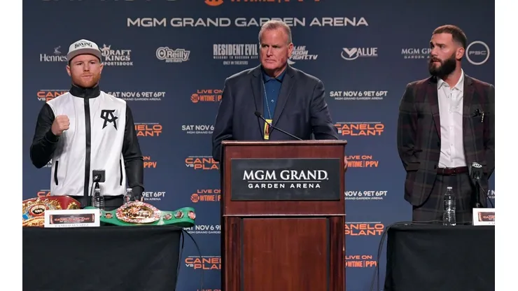 Caleb Plant destruyó a Canelo Álvarez.