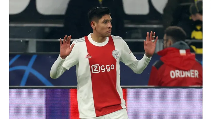 Edson Álvarez jugó solo un tiempo ante el Borussia Dortmund.