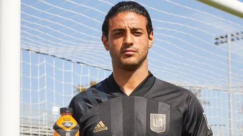 El atacante mexicano colgó un momento los botines en Halloween