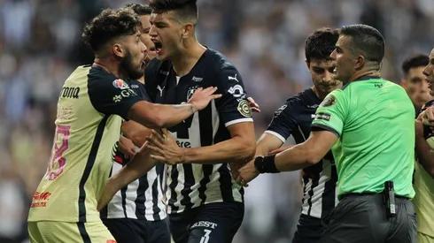 Polémica mano de Maxi Meza