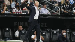 El Vasco sumó su primer campeonato con Rayados.