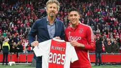 El futbolista recibió una grata sorpresa en el Johan Cruyff Arena