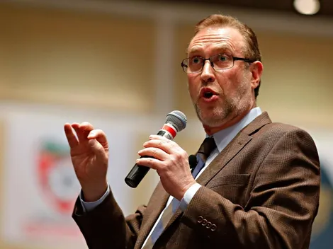 Con estos amigos... el teléfono de Francisco Javier González se saturó por la imprudencia de Lalo Trelles