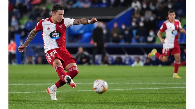 Santi Mina marcó un doblete para Celta de Vigo