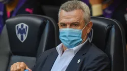 Aguirre, dispuesto a incumplir reglamento de FIFA en la Final