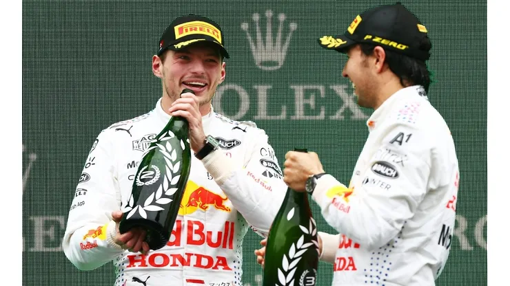 Los pilotos se divierten previo a cada GP