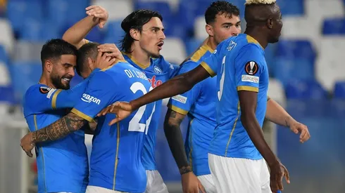 Chucky Lozano vio desde el banco los tres goles de Napoli