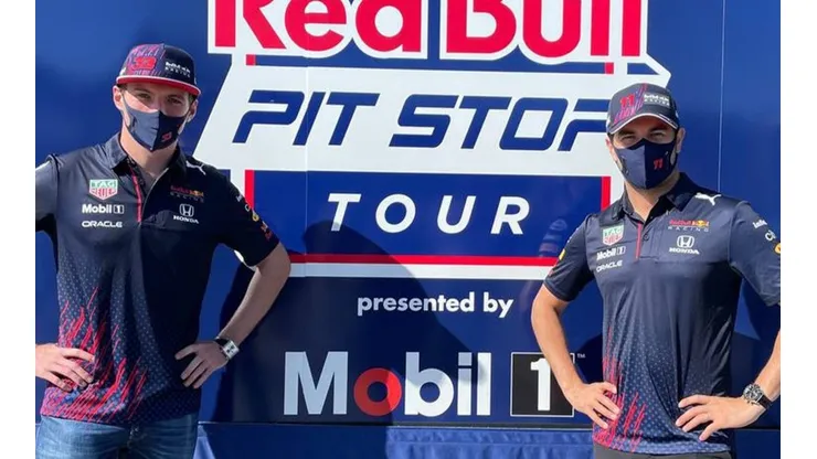 Los pilotos hicieron un live que les causó varios problemas