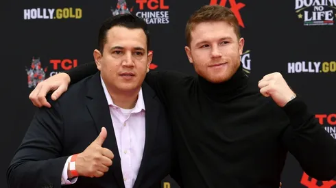Canelo Álvarez llenó de elogios a su entrenador.