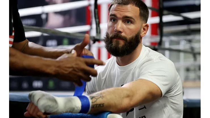 Un peleador que perdió con Caleb Plant no cree que pueda aguantarle las 12 rondas a Canelo Álvarez