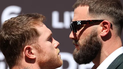 Canelo Álvarez volvió a tundir a Caleb Plant.