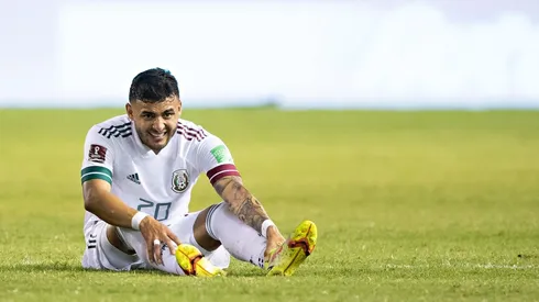 Alexis Vega se retiró lesionado.