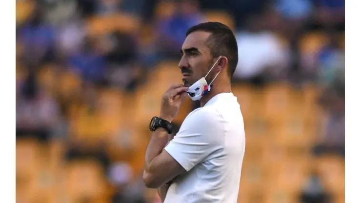 Duras críticas de América Femenil al arbitraje.