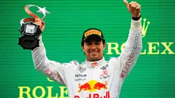 El podio de Checo metió a Red Bull en competencia