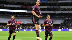 El azteca siempre hace el mismo festejo al anotar gol