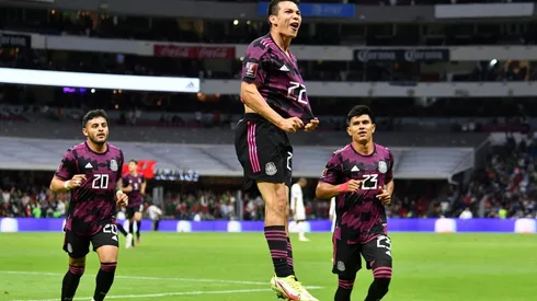 El azteca siempre hace el mismo festejo al anotar gol