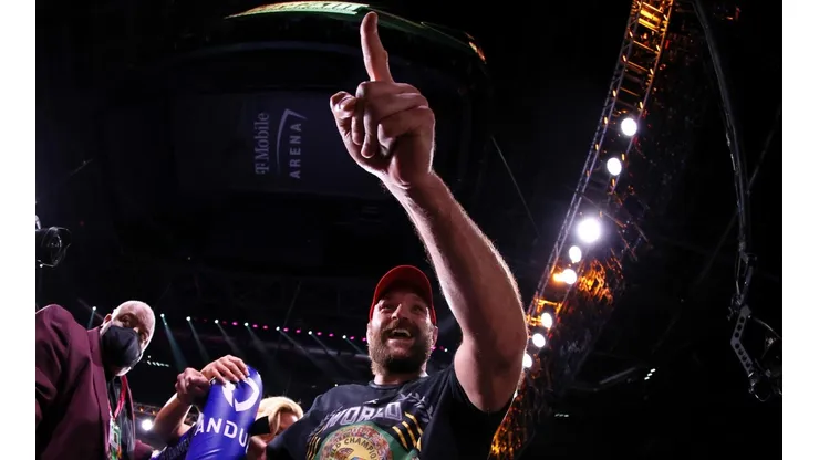 La reacción de Tyson Fury después que Wilder le negara el saludo