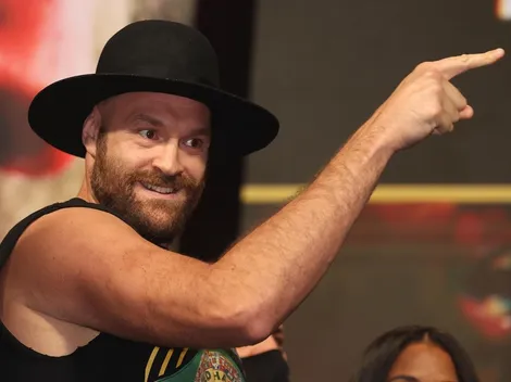 Escándalo por los guantes que eligió Tyson Fury para usar contra Deontay Wilder