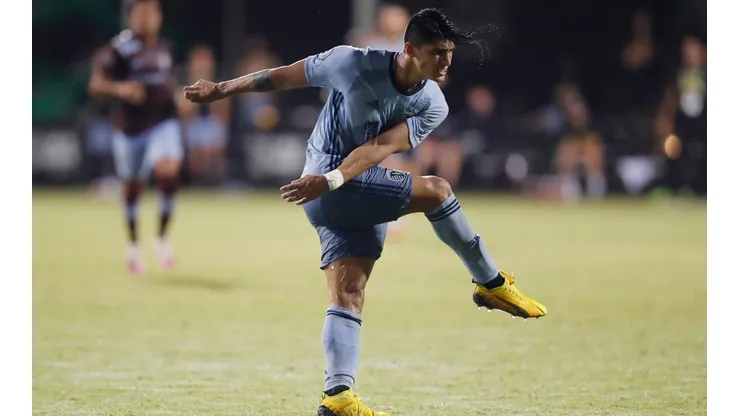 Alan Pulido se encuentra en su segunda temporada con Sporting Kansas City.