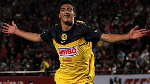 10 años del debut de Raúl Jiménez como profesional