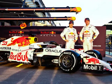 FOTOS: Así son los autos y trajes blancos de Checo Pérez y Verstappen