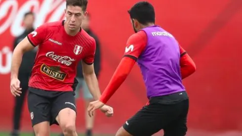 Santiago Ormeño en el entrenamiento de la selección peruana.