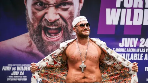 Tyson Fury está 20 libras arriba que en su última pelea