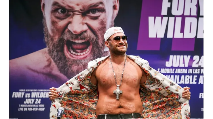 Tyson Fury está 20 libras arriba que en su última pelea