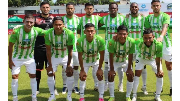 Video: los dos golazos de Gullit Peña en Antigua FC