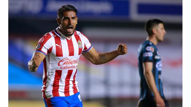 Los jugadores de Chivas que venden su saludo en internet