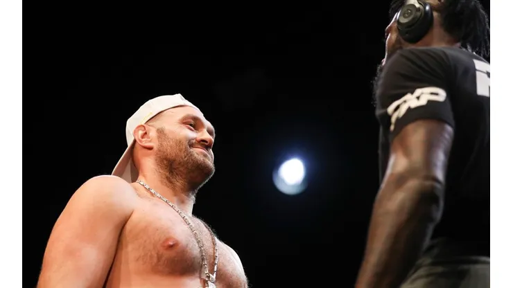 Tyson Fury dijo que Deontay Wilder vencería tanto a Joshua como a Usyk