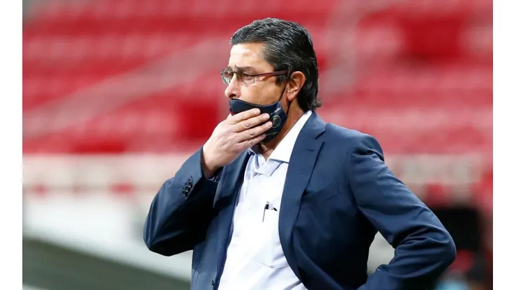 Luis Fernando Tena, entrenador mexicano que podría dirigir a Guatemala.