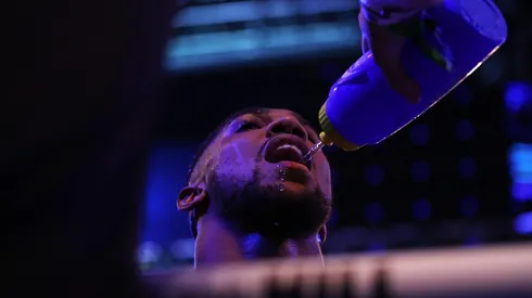 Anthony Joshua confesó que dejó de ver durante la pelea