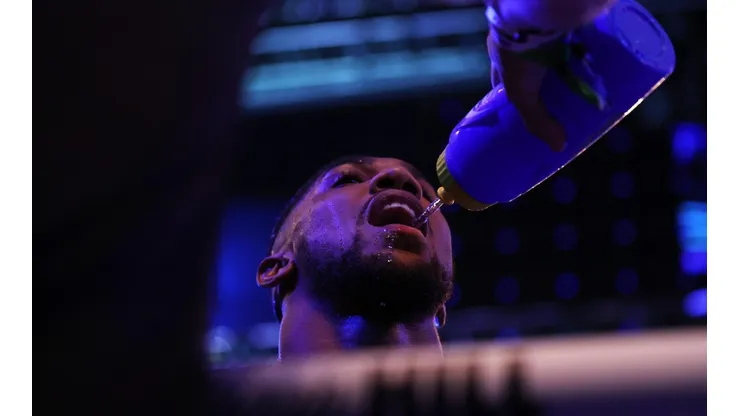 Anthony Joshua confesó que dejó de ver durante la pelea