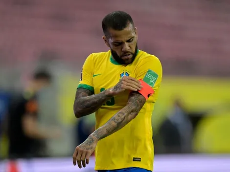 Dani Alves pone en peligro su fichaje