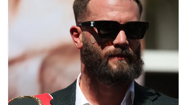 Caleb Plant presumió su cuerpo de cara a la pelea con Canelo Álvarez.