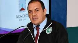 El ex futbolista prefirió irse con sus amigos que ayudar a los damnificados