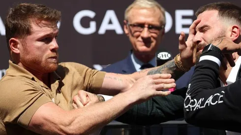 Los fanáticos estallan por el cruce entre Canelo Álvarez y Caleb Plant.