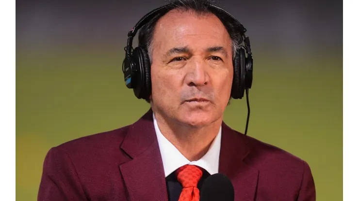 El polémico ex futbolista no se detuvo en las críticas hacia el mexicano
