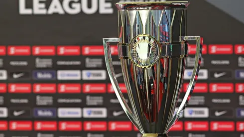 Trofeo de campeón de la Concachampions.