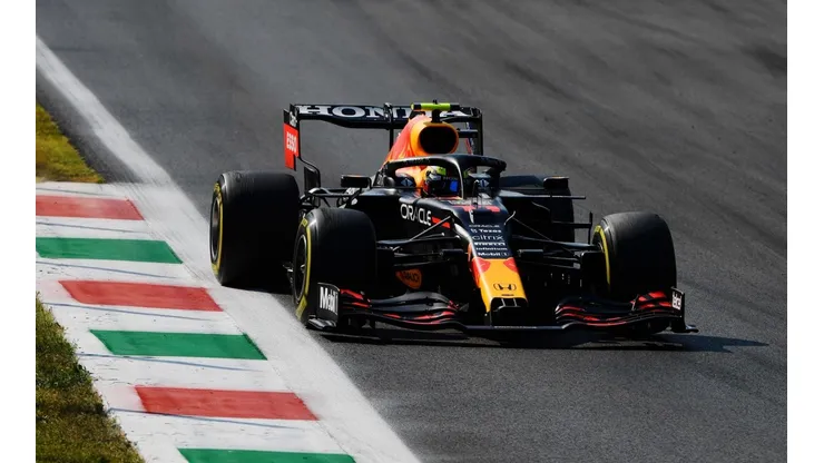 Sergio "Checo" Pérez se prepara para una nueva participación en la Fórmula 1 (Foto: Getty Images).