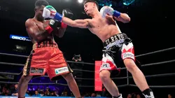 José Valenzuela cantó victoria y celebró sus 10 peleas invicto