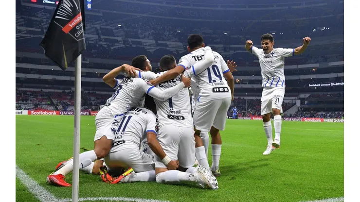 Cruz Azul y Rayados juegan un partidazo en el Azteca.