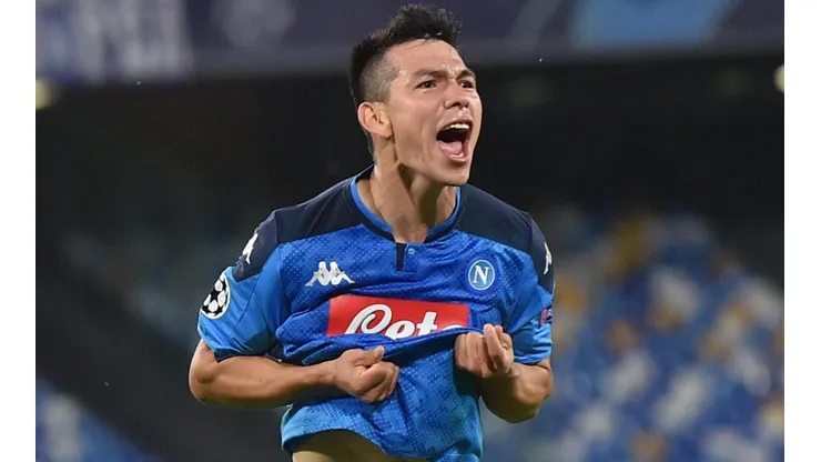 El jugador mexicano fue celebrado por el Napoli