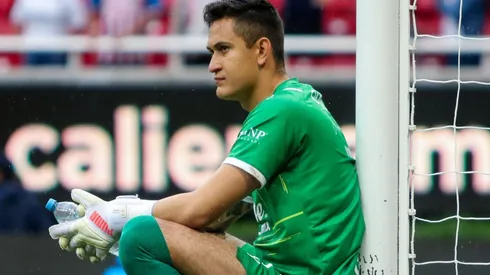 El arquero de Chivas tuvo un gran detalle con un pequeño