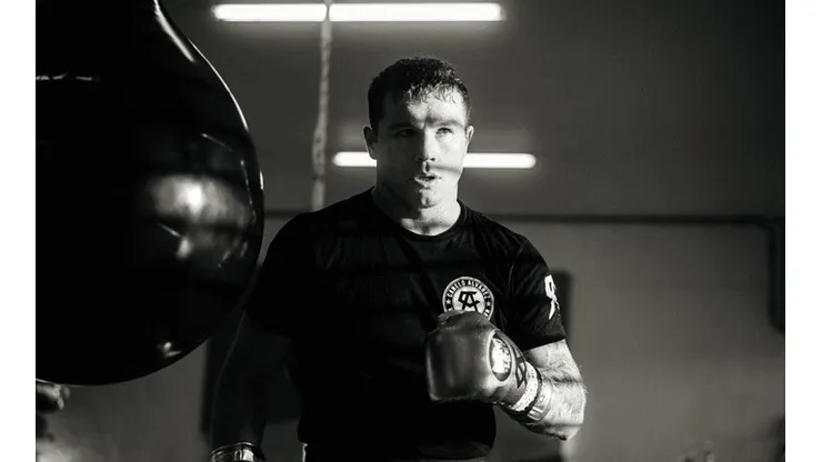 Canelo Álvarez vs Caleb Plant: Se dio a conocer el primer poster oficial de la pelea