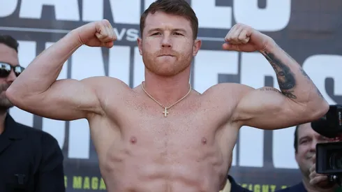 Canelo Álvarez destruyó a Caleb Plant.