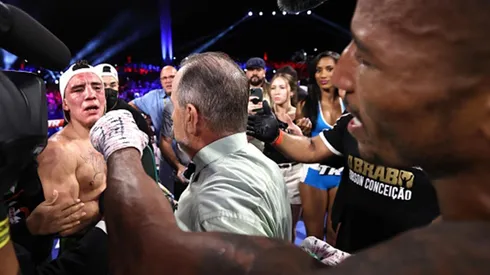 Robson Conceicao fue recibido como ganador en Brasil y Oscar Valdez lo sabe